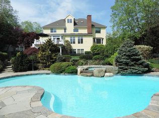 116 Stonewall Cir, West Harrison, NY 10604