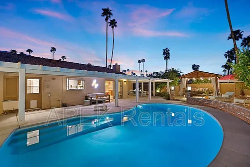 1334 S San Joaquin Dr Photo 1