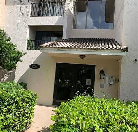 3rd image of 10001 W Atlantic Blvd APT 225