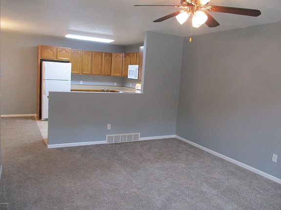 3rd image of 5768 W Brookwood Pl