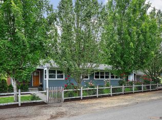 10761 SW Sunny Hill Ln, Beaverton, OR 97005