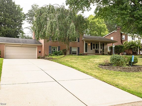 2nd image of 1416 Dunkeith Dr NW