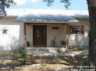 705 Kreutzberg Rd, Boerne, TX 78006