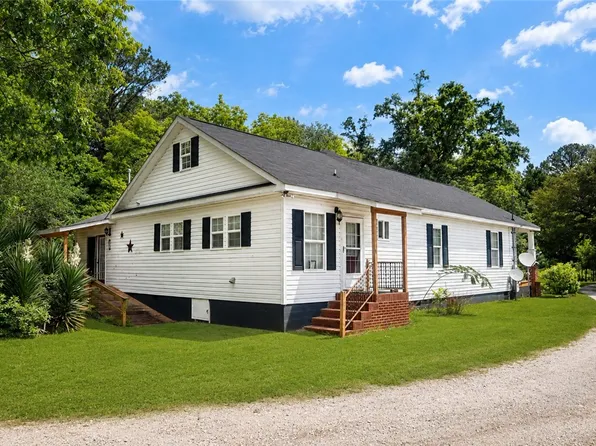 1075 Lowe Rd, Notasulga, AL 36866