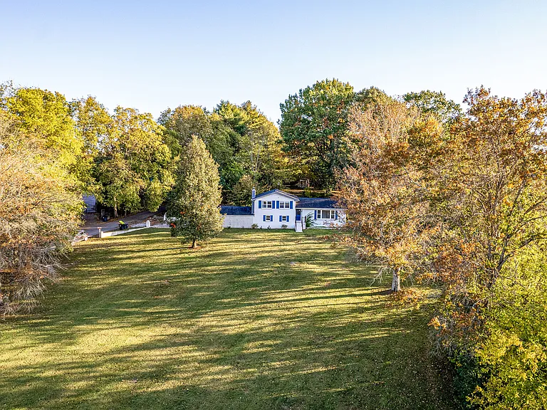 2601 Baugh Rd — Photo 23