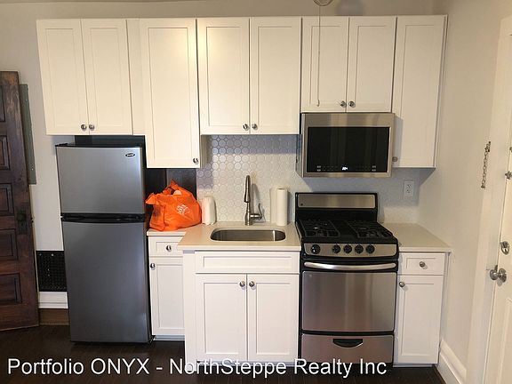 2nd image of 2327 N High St #2-2N