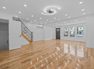 194-27 Murdock Ave #1, Saint Albans, NY 11412