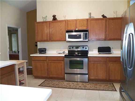 5th image of 3285 SW Rosser Blvd