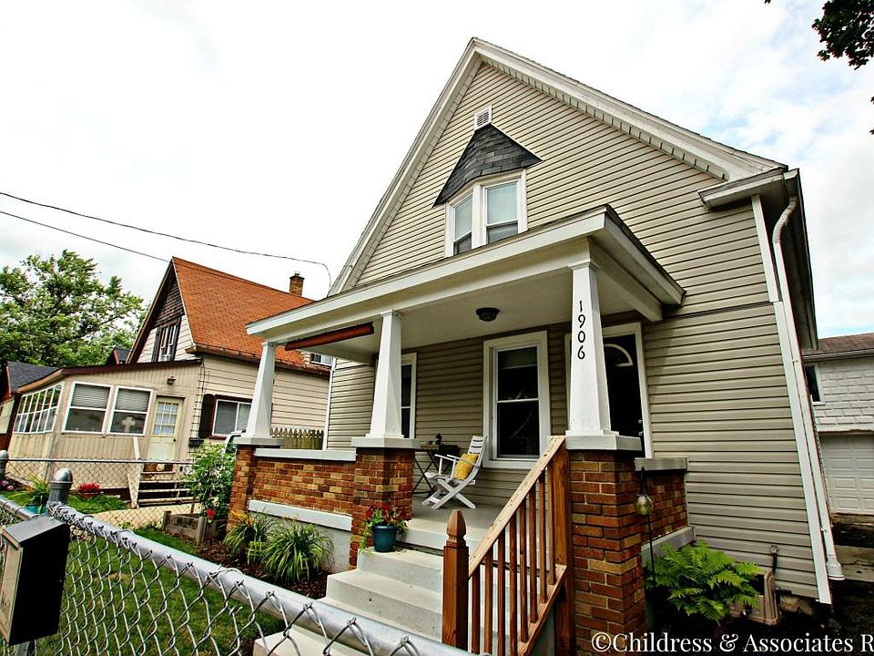 1st image of 1906 Coit Ave NE