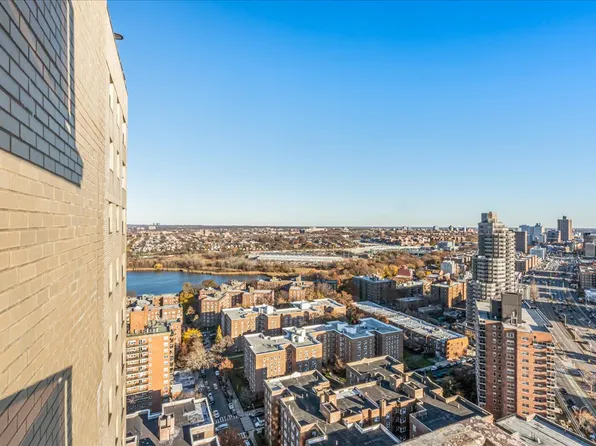 110-11 Queens Boulevard image 21 of 33