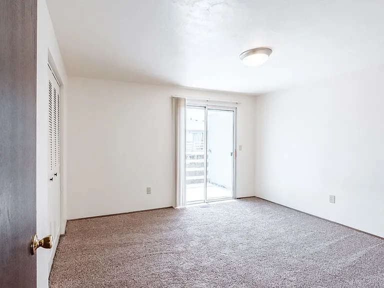 Meadow Green Townhomes — Photo 16