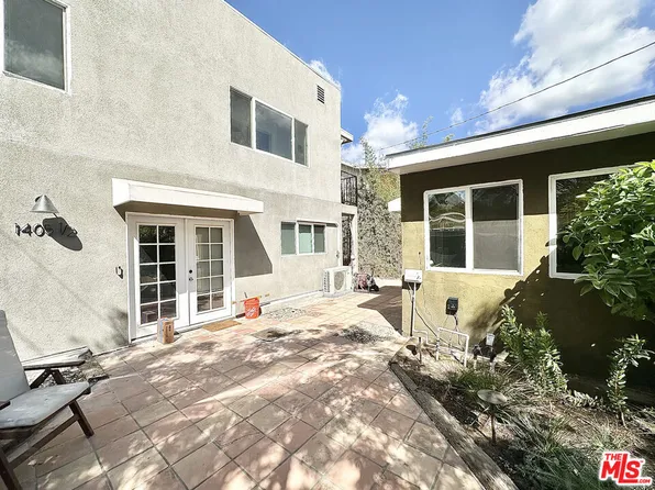 1405 Talmadge St #3, Los Angeles, CA 90027
