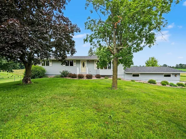 158 County Rd E, Houlton, WI 54082