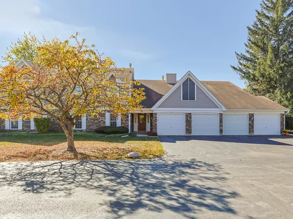 857 Chasefield Ln APT 2, Crystal Lake, IL 60014