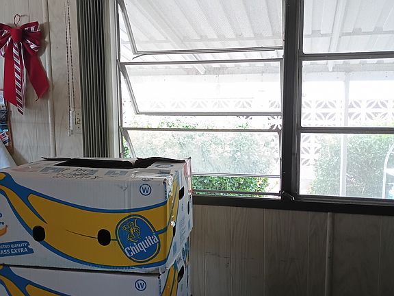4th image of 601 San Jose Dr