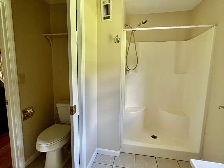 112 Cherry Ln — Photo 5