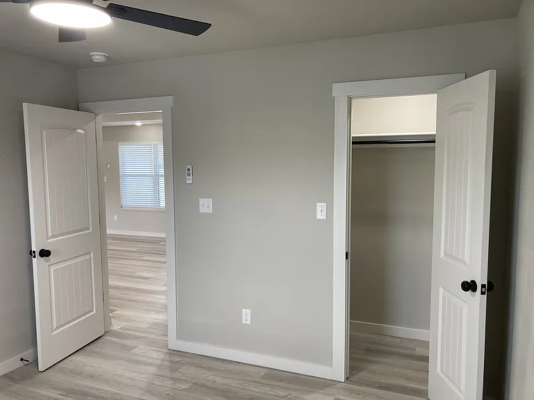 10423 Preston Ct — Photo 22
