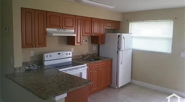 2820 Avenue S #15 — Photo 13