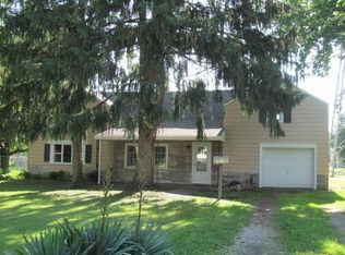 3848 N East Court Dr, Decatur, IL 62526