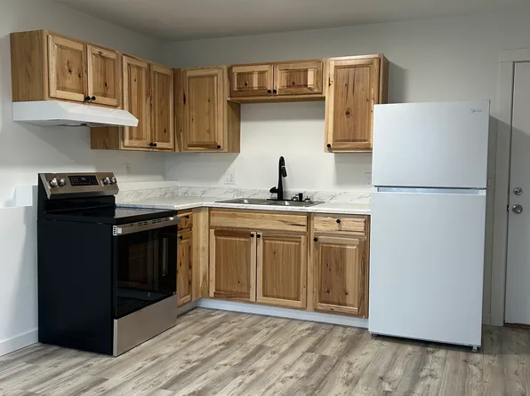 1710 Muldoon Cir #1, Anchorage, AK 99504