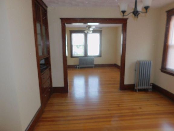 4th image of 22 Alden St #2