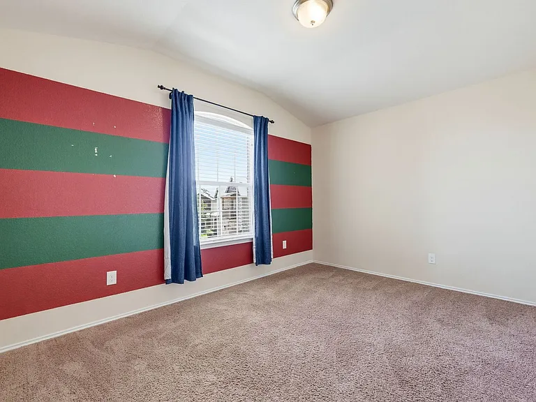 9701 Raeburn Ct — Photo 15