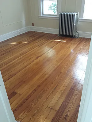 Rented by Metroline Realty | media 18