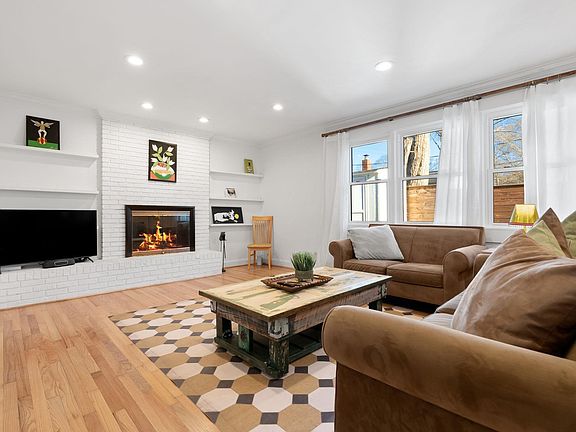 5th image of 324 Grove Rd