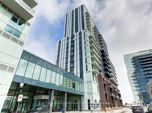 38 Honeycrisp Cres #607, Vaughan, ON L4K 0M8