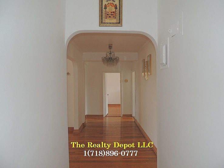 1st image of 14127 Franklin Ave #2D
