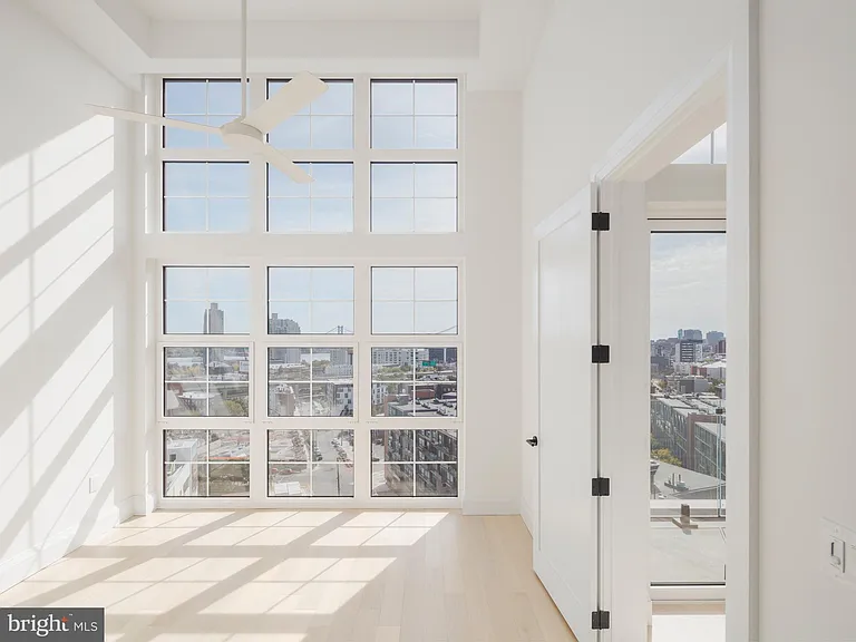 1099 Germantown Ave #PHB — Photo 4