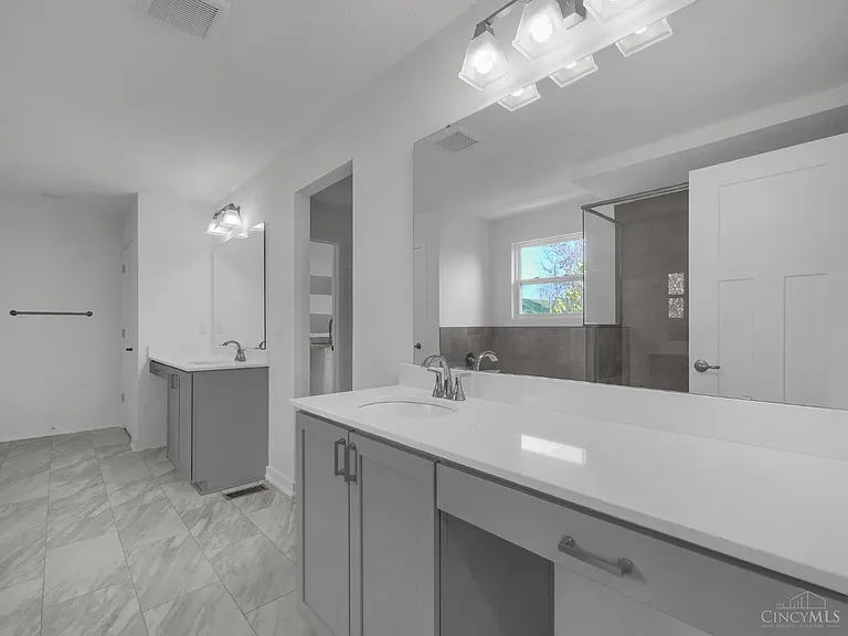 8705 Quietwood Ln — Photo 23