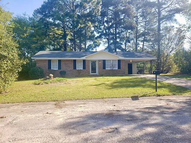 Building Photo - 304 Black Oak Rd
