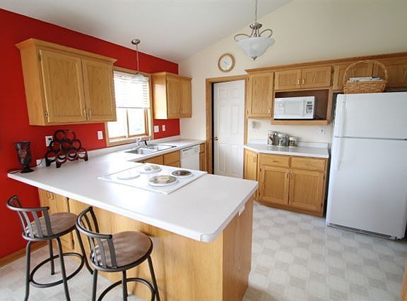 4th image of 1717 Highland Trl