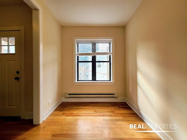 3722 N Pine Grove Ave #W3 — Photo 5
