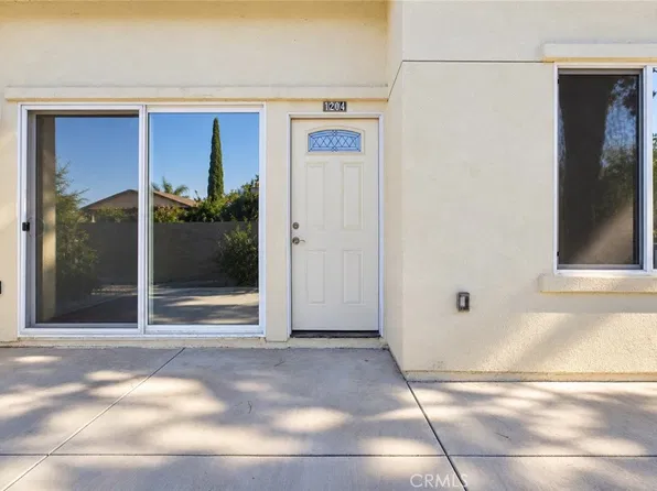 1204 S San Antonio Ave, Pomona, CA 91766