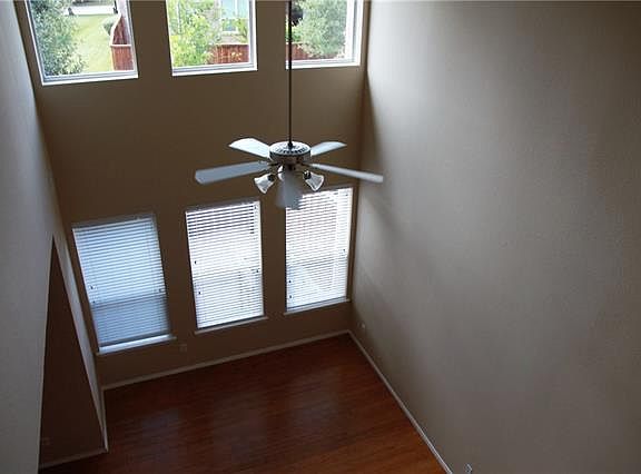 4th image of 2980 Muirfield Dr