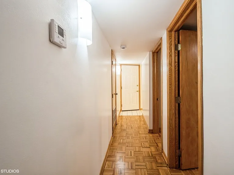 1363 W Sunnyside Ave #G — Photo 10