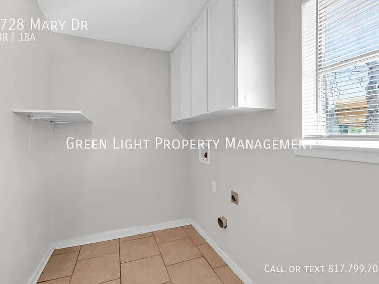 7728 Mary Dr — Photo 8