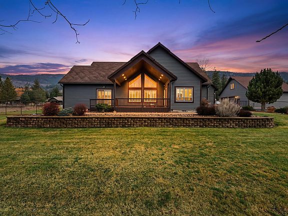 4th image of 203 Comeback Bay Ln