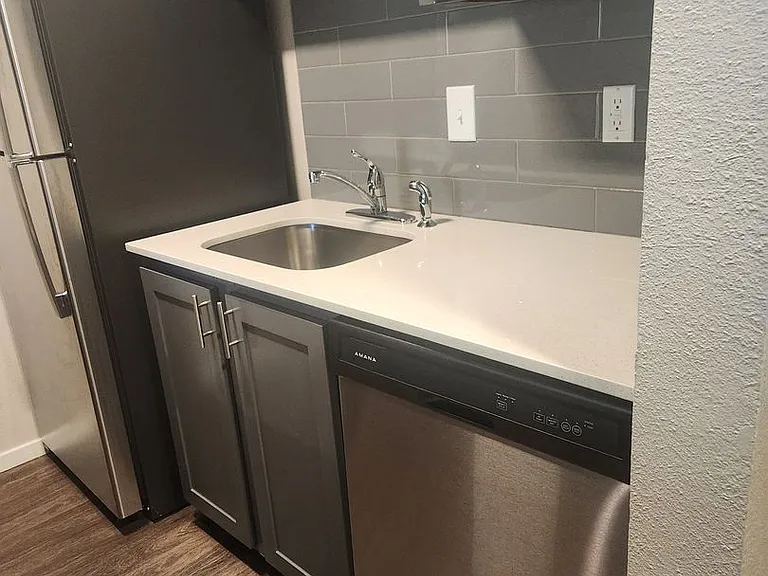 Arbor Woods Apartments — Photo 19