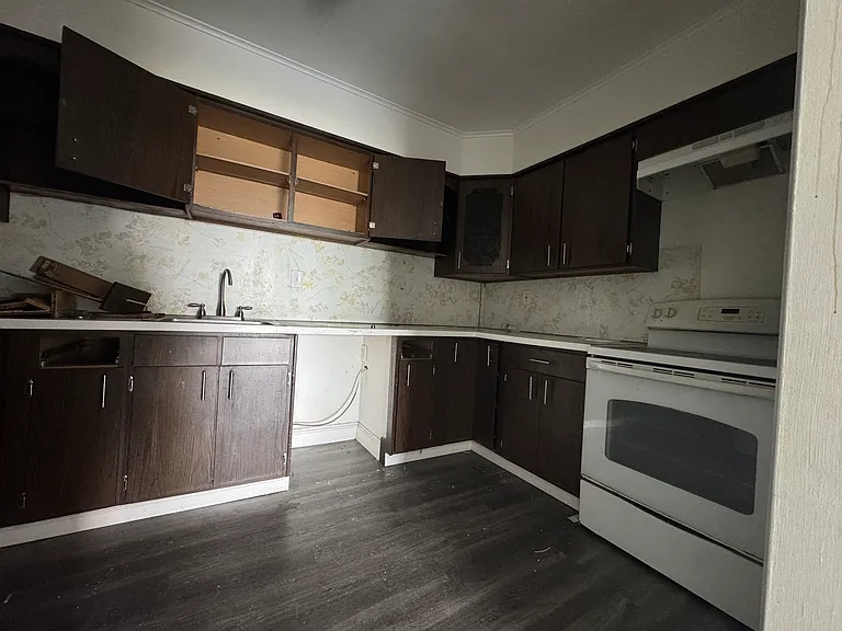 120PHC Hillside Ave #Penthouse C1 — Photo 11