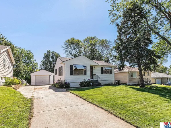 4923 S 50th Ter, Omaha, NE 68117