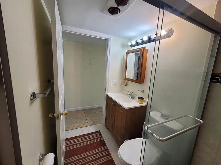 155 Coventry Pl — Photo 10