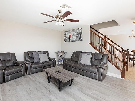 4th image of 3994 Starfield Ln