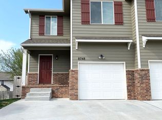 8748 E Harry Ct, Wichita, KS 67207