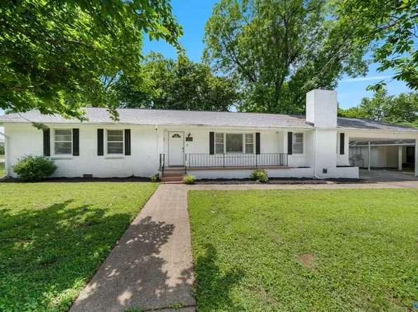 4301 Clayrest Dr NW, Huntsville, AL 35816