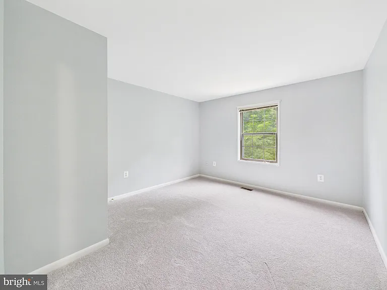 5971 Clerkenwell Ct — Photo 34