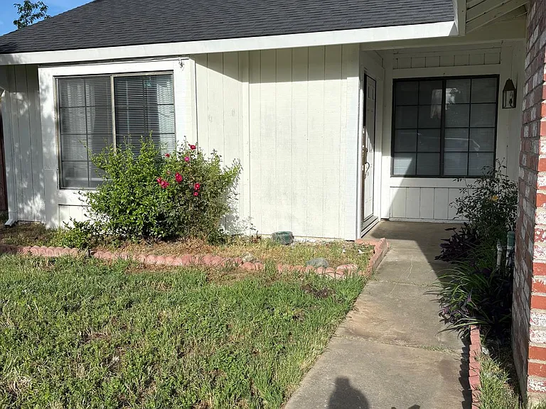 8115 Point Loma Way — Photo 2