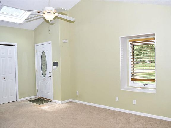 5th image of 52670 Francis St